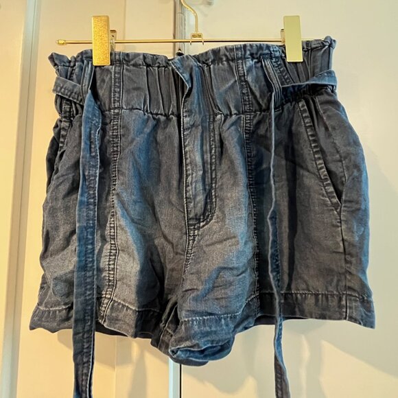 Stretchy Shorts - Picture 2 of 8